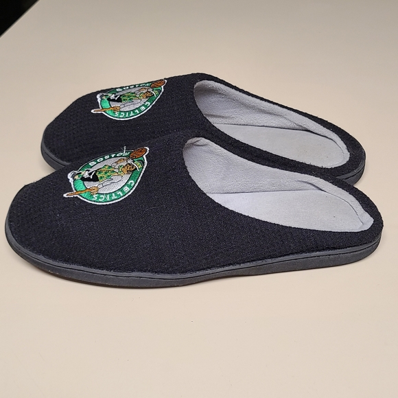 Boston Celtics embroidered slippers size 9-10 - Picture 3 of 8